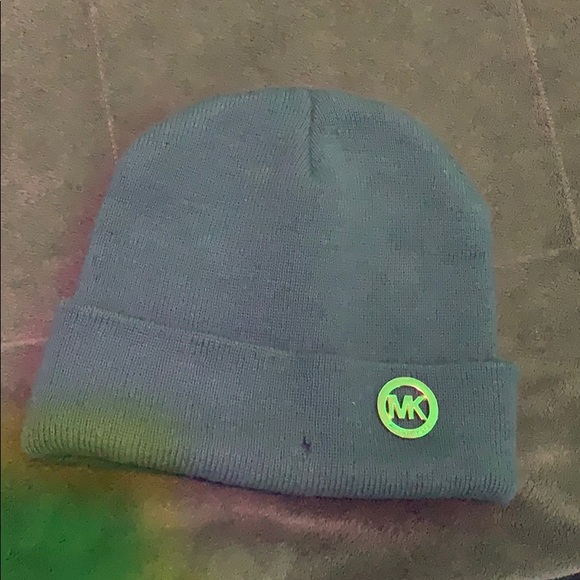Grey Micheal Kors Hat - Picture 3 of 3